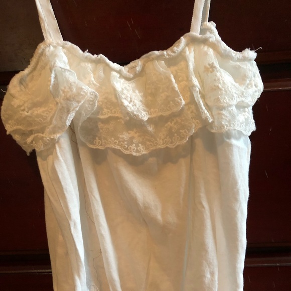 Tops - Picture 2 of 3